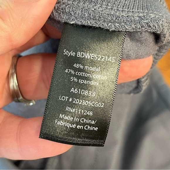 NWT barefoot dreams Gray Blue Luxe Lounge Jogger Pants size large - Picture 4 of 9